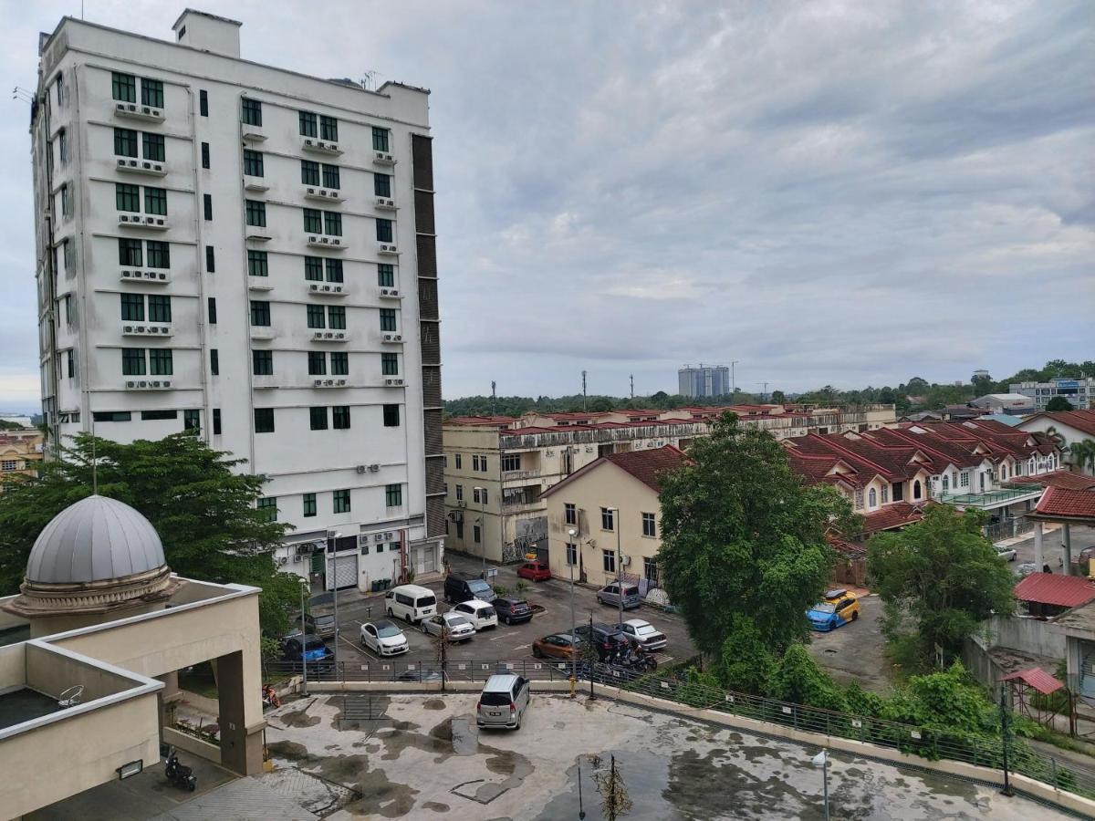 The Viana Apartment 2 Kota Bharu Exterior photo