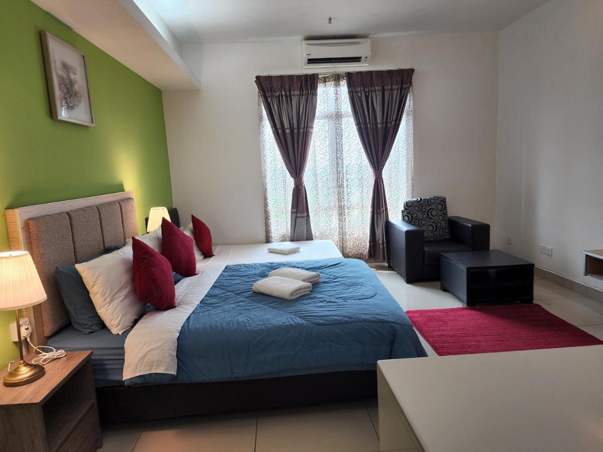 The Viana Apartment 2 Kota Bharu Exterior photo